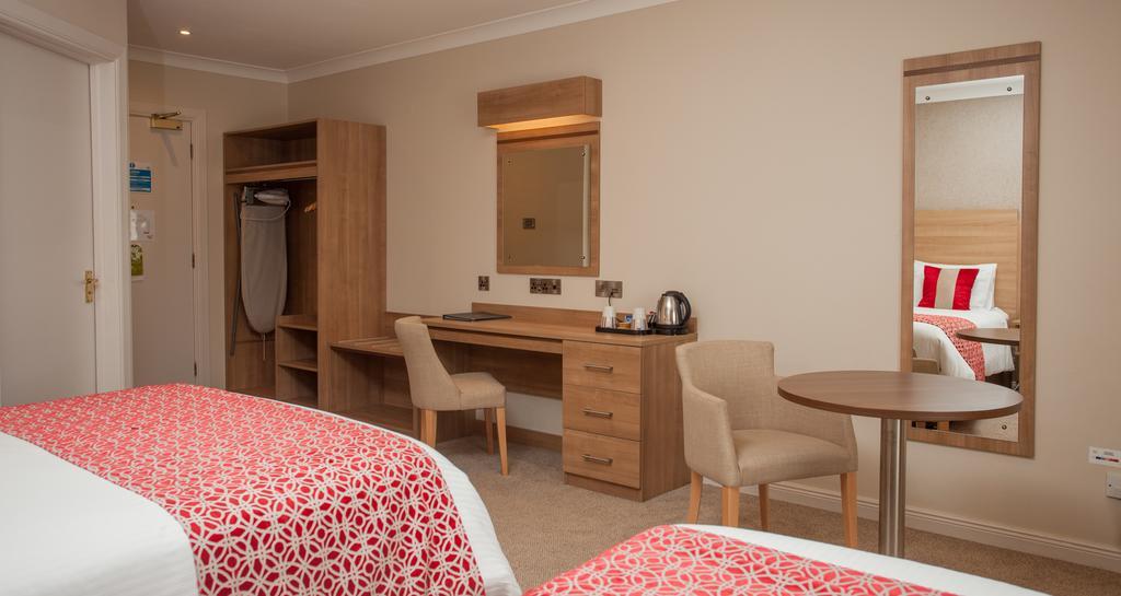 The Lodge Hotel Coleraine Zewnętrze zdjęcie